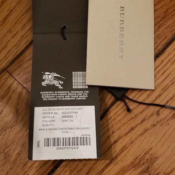 Burberry Bridle House Check Salisbury Tote - Picture 15 of 17